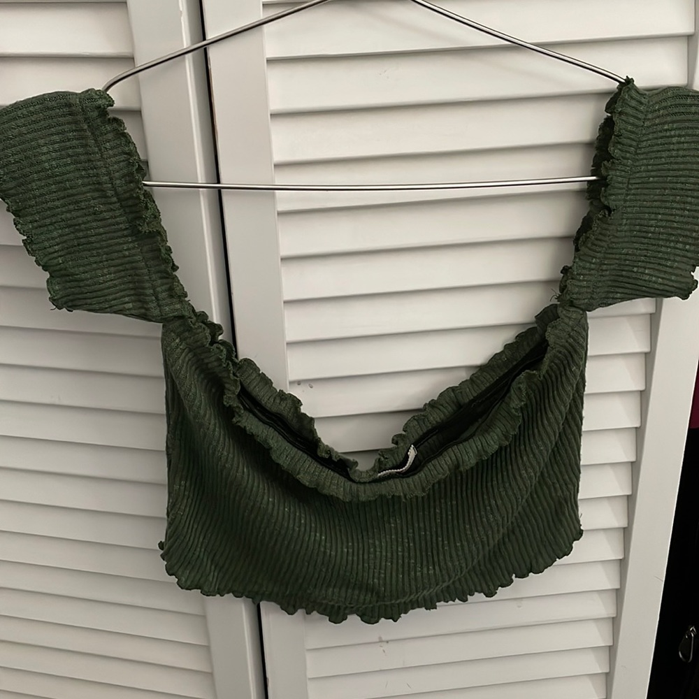 Green crop top
